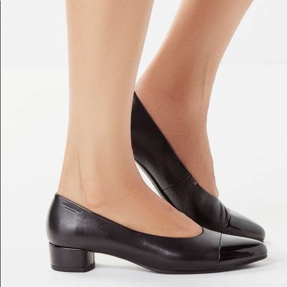 Vagabond Shoes - Vagabond Alicia Cap Toe Ballet Heel